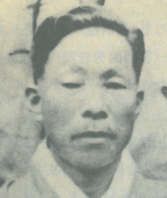강우근 사진