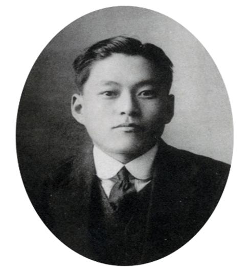 김술근 사진