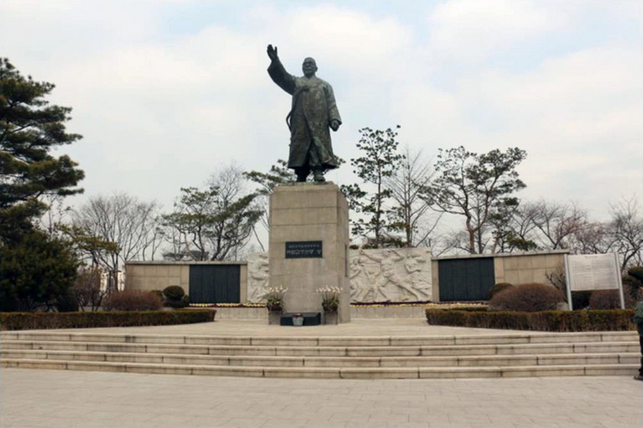 백범 김구선생 동상