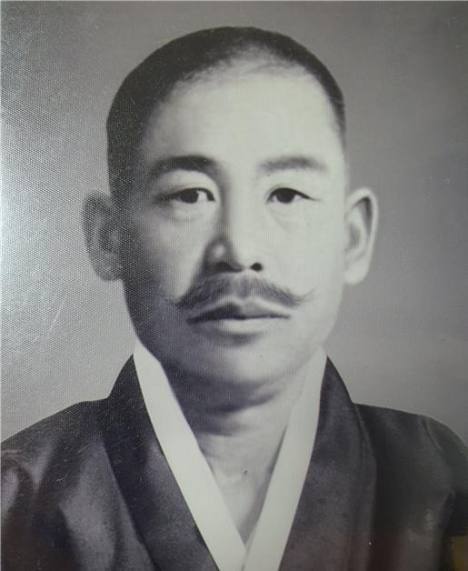 배용운 사진