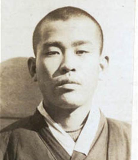 최용범 사진