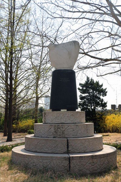 유관순열사 상 사진