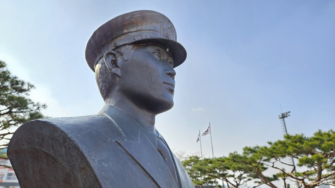 충남기계공업고등학교 호국영웅동산 사진